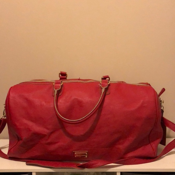 steve madden duffle bag womens